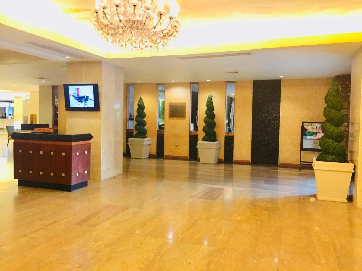 होटल Indra Regent 4*
